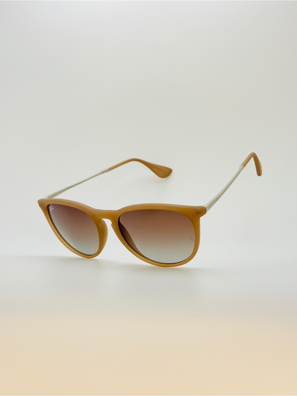 Ray-Ban RB4171 ERIKA